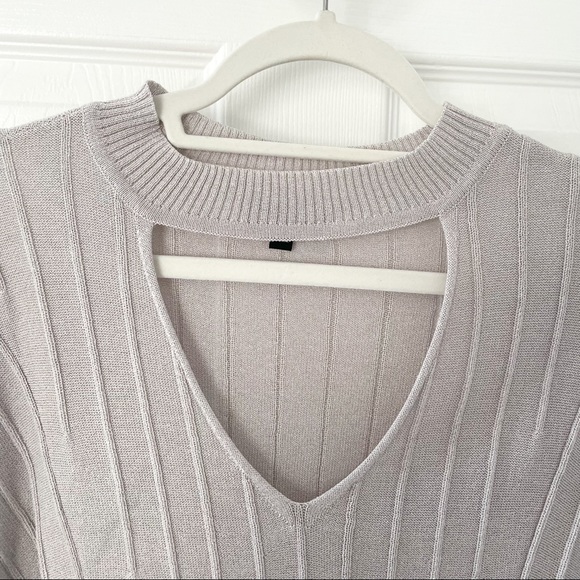 NWOT Gray V Neck Cutout Knit Top - Picture 2 of 4